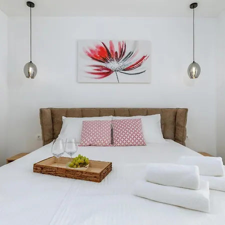 5 Bedroom Amazing In * Galizana